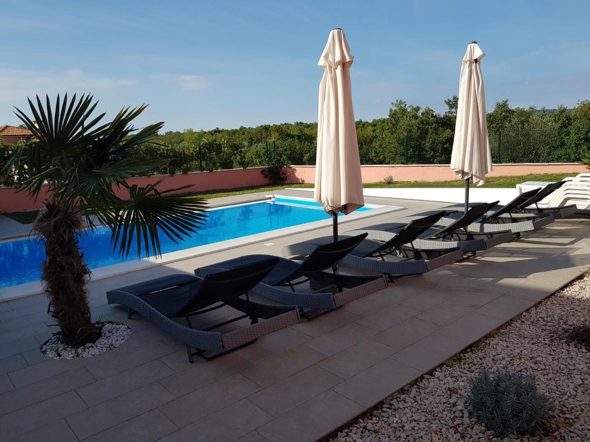 Ferienhaus Bucic Buje Exteriér fotografie